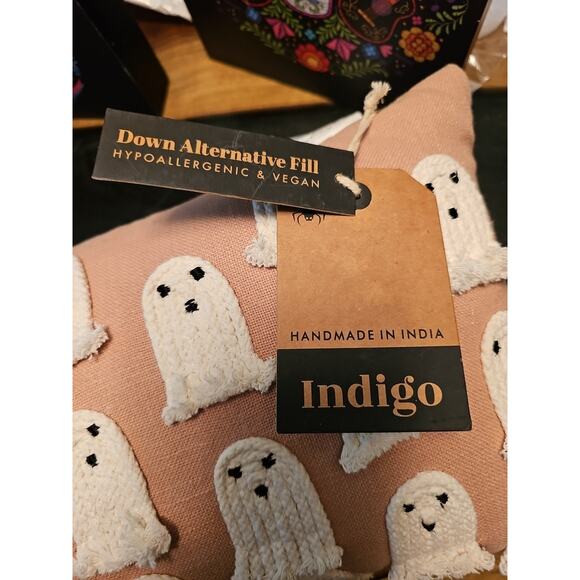 Lumbar Ghost Pillow Down Alternative Feel Hypoallergenic And Vegan By Indigo - Picture 3 of 6